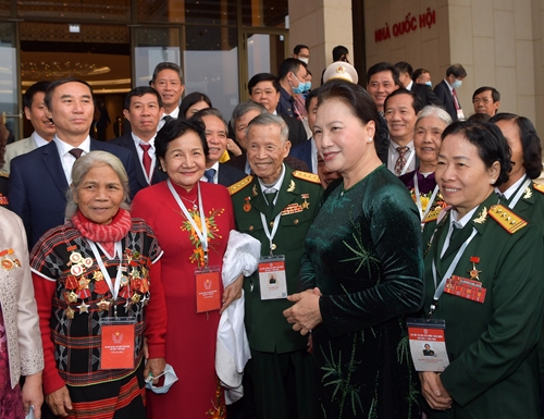 Chủ tịch Quốc hội Nguyễn Thị Kim Ngân gặp mặt đại biểu dự Đại hội Thi đua yêu nước toàn quốc
